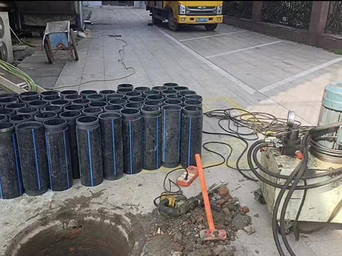 哈尔滨PE置换管厂家 DN315置换管 非开挖管短管置换